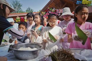 杜兰特：布克打过总决赛/奥运会/全明星 他的比赛理解水平非常高